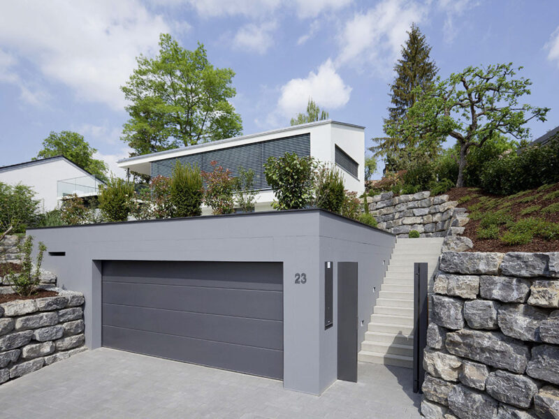 csm_CarTeck_Sektionaltor_in_Optik_ohne_Sicke_Farbe_7016_de99ea0284