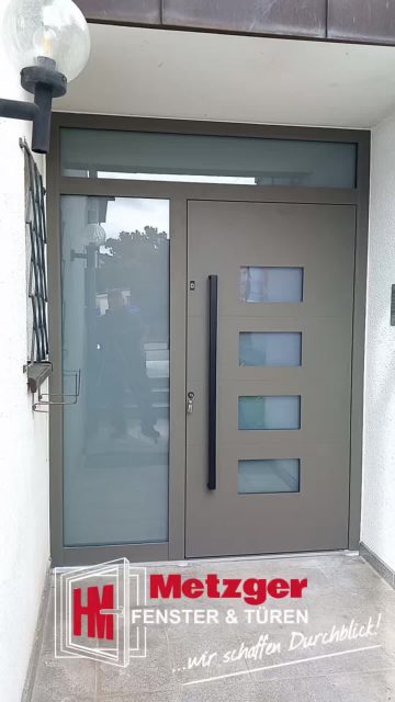 🎥 Alte Haustüre raus – moderne neue rein! 🚪✨

Wieder ein Zuhause schöner, sicherer und energieeffizienter gemacht 💪🏡 
Von der Demontage der alten Haustüre bis zur perfekt eingebauten neuen Tür – alles aus einer Hand von Metzger Fenster & Türen 🔨

✅ Modernes Design 
✅ Mehr Sicherheit 
✅ Bessere Wärmedämmung 
✅ Fachgerechte Montage 

Wie gefällt euch das Vorher/Nachher? 👇😍

📍 Metzger Fenster & Türen 
Kochgrabenring 2 
74850 Schefflenz 

📞 06293 454 
📧 info@metzger-fensterbau.de 
🌐 www.metzger-fensterbau.de 

#Haustüre #VorherNachher #Türentausch #NeueHaustür #MetzgerFensterUndTüren #Fensterbau #Handwerk #Modernisierung #Renovierung #Energieeffizienz #Türmontage #Schefflenz #Odenwald #BadenWürttemberg #Handwerkerliebe #HomeUpgrade #Baustelle #ZuhauseSchönerMachen